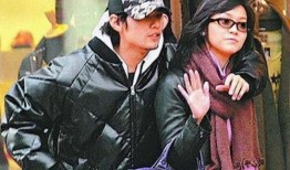 周杰伦爆料侯佩岑结婚采访视频,甜蜜瞬间曝光，揭秘明星爱情故事